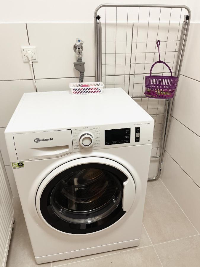 Bohnapartments Elisa - Wohlfuehlapartment Mit 2 Gratis Parkplaetzen Und 3 Schlafzimmern - Wlan - Vollausstattung Erfurt Ngoại thất bức ảnh