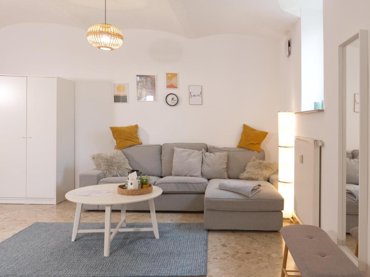 Bohnapartments Elisa - Wohlfuehlapartment Mit 2 Gratis Parkplaetzen Und 3 Schlafzimmern - Wlan - Vollausstattung Erfurt Ngoại thất bức ảnh